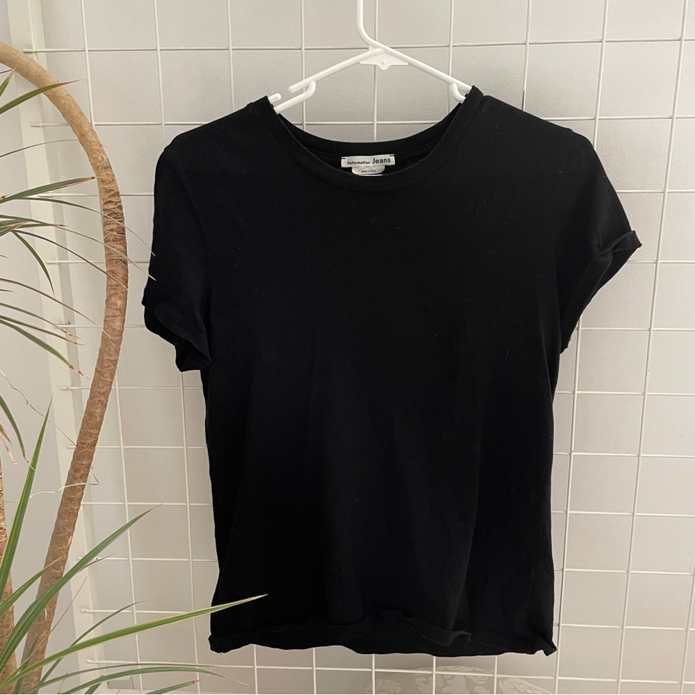 Reformation jeans black tshirt